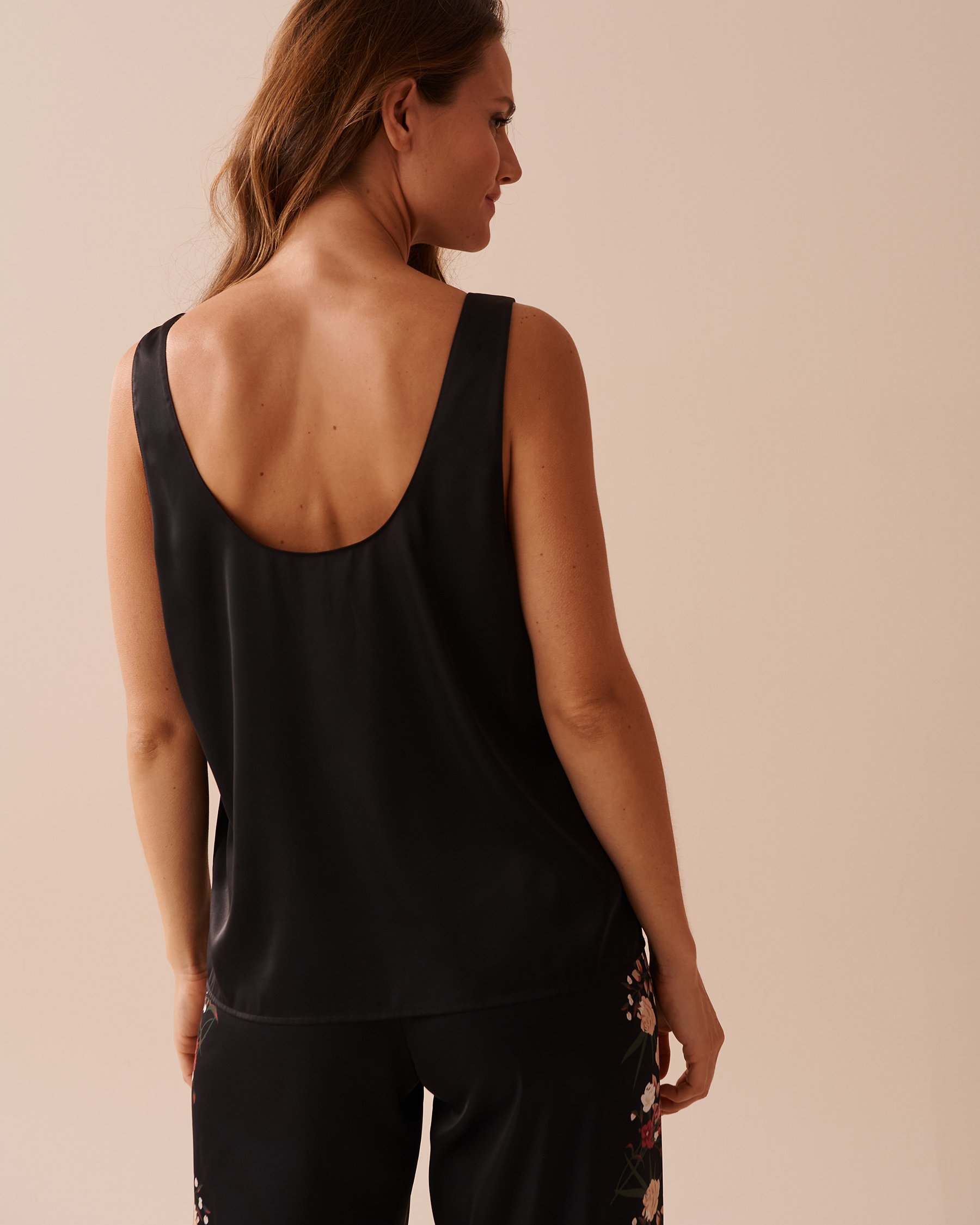 LA VIE EN ROSE Satin Cami Black 60100109 - View2