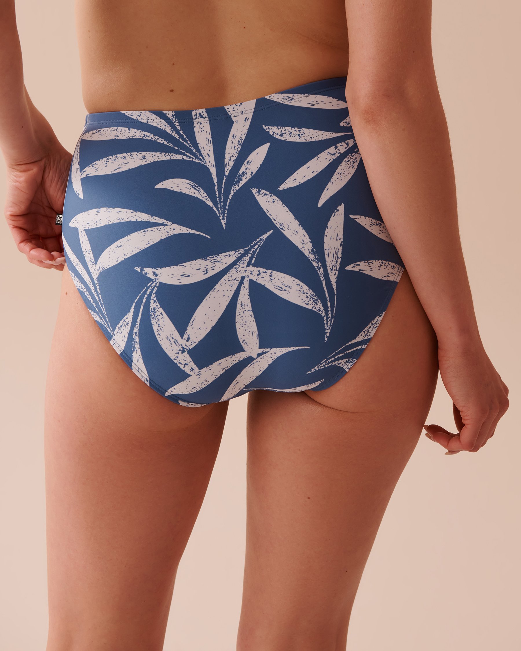 LA VIE EN ROSE AQUA COASTAL LEAVES Recycled Fibers Draped High Waist Bikini Bottom Coastal Leaves 70300607 - View2
