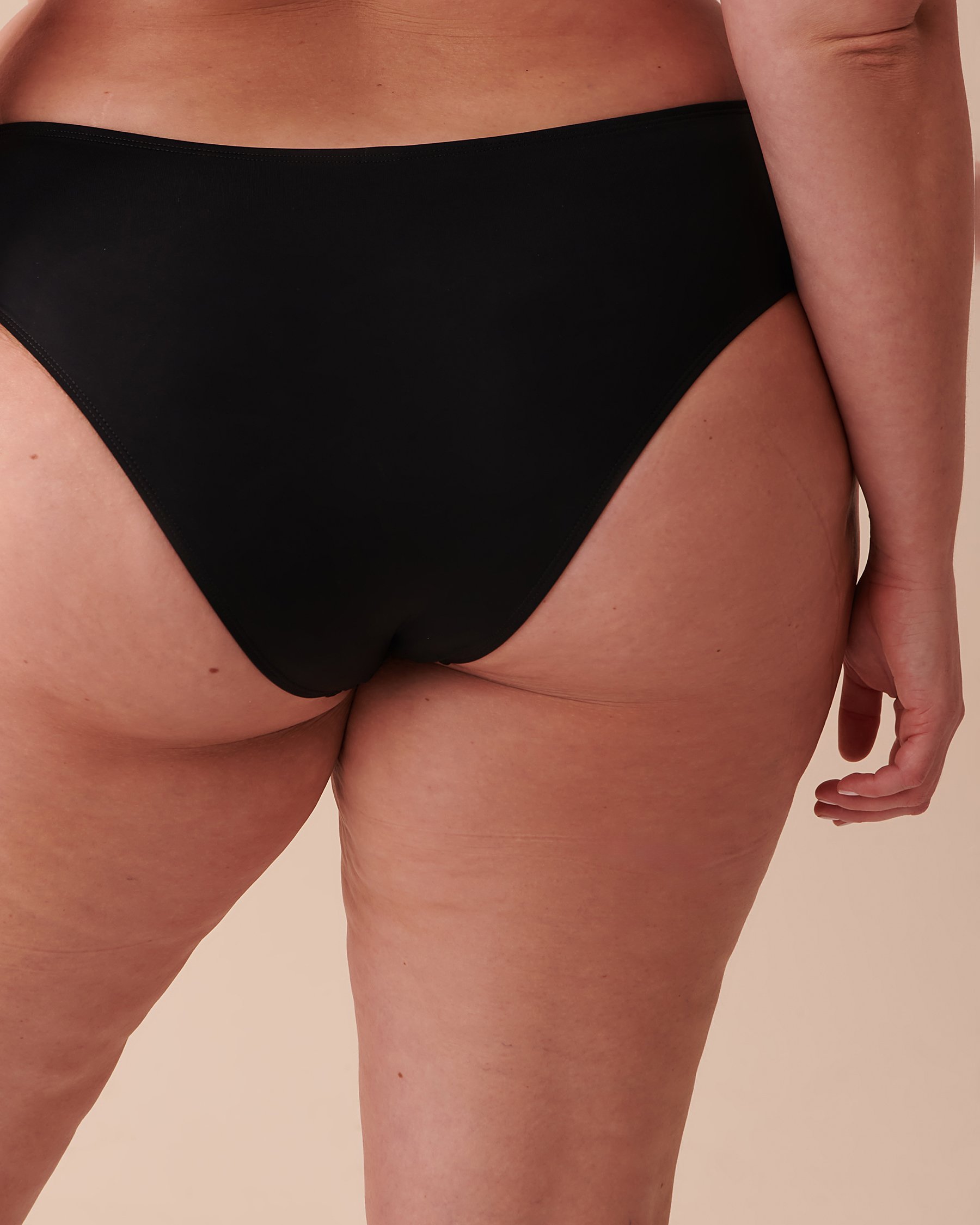 LA VIE EN ROSE AQUA BLACK Mid Waist Cheeky Bikini Bottom Black 70300530 - View2