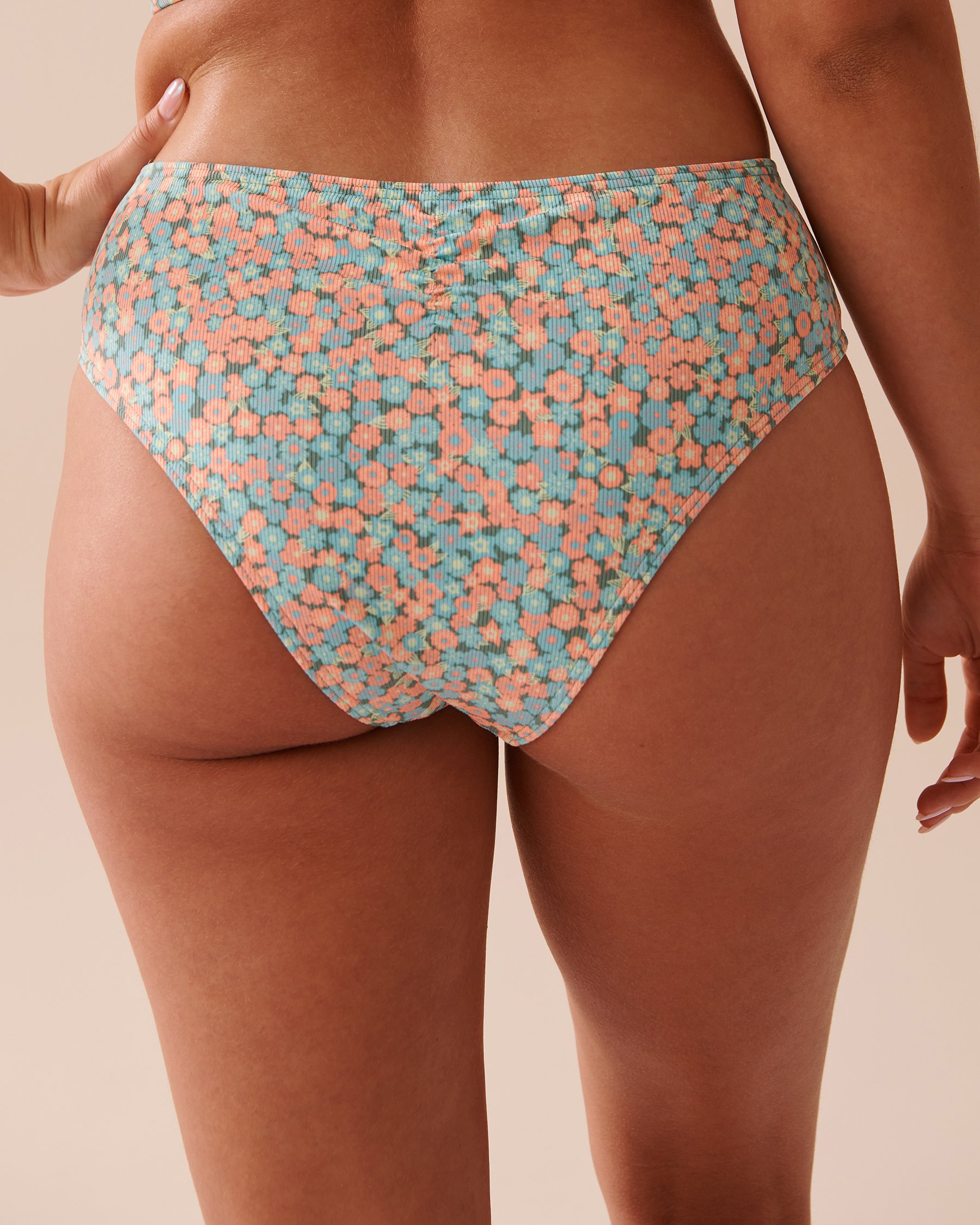 LA VIE EN ROSE AQUA Bas de bikini cheeky taille mi-haute en fibres recyclées FLORAL Cocktail floral 70300561 - View2