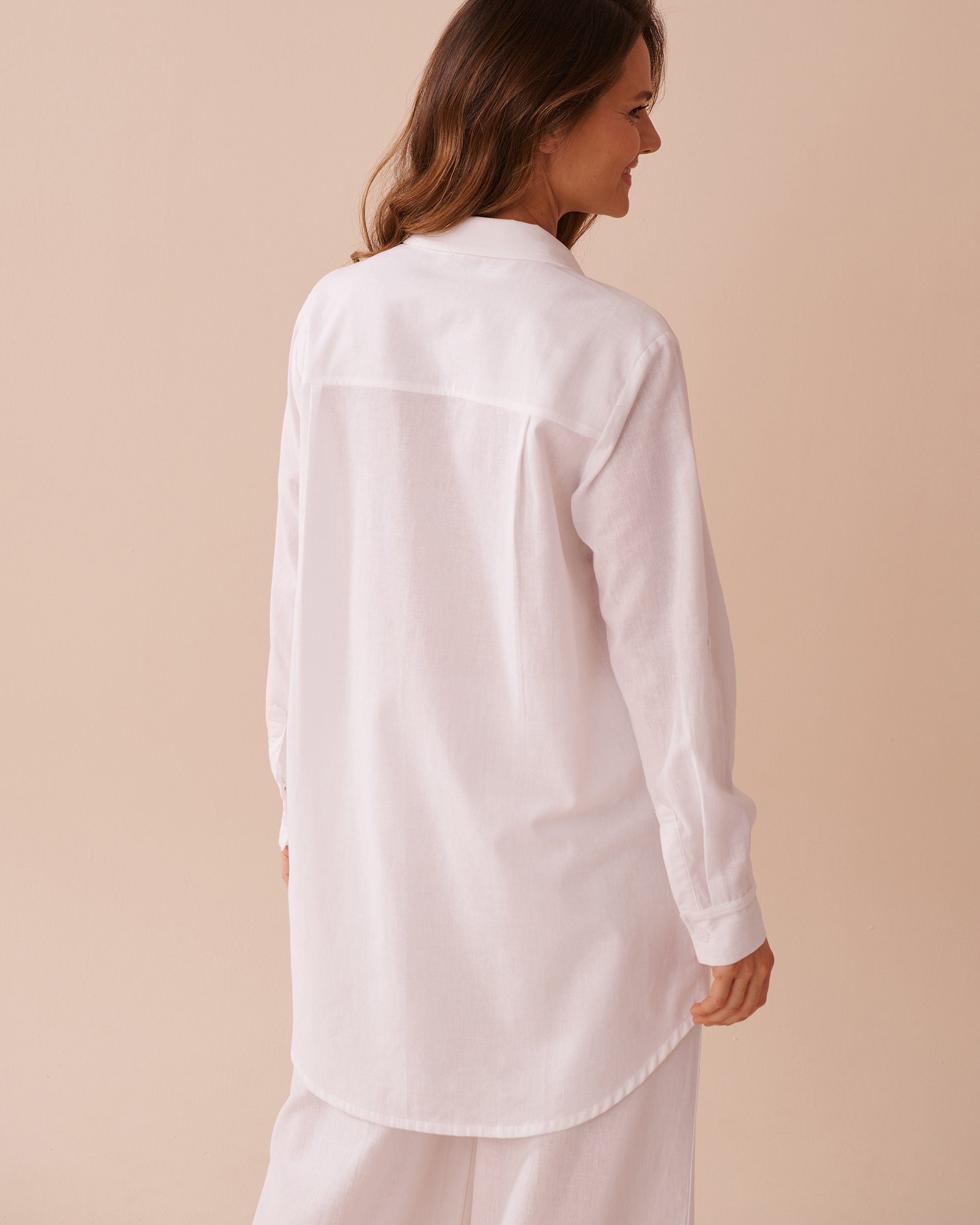LA VIE EN ROSE AQUA Cotton-Linen Blend Long Shirt White 80100029 - View2