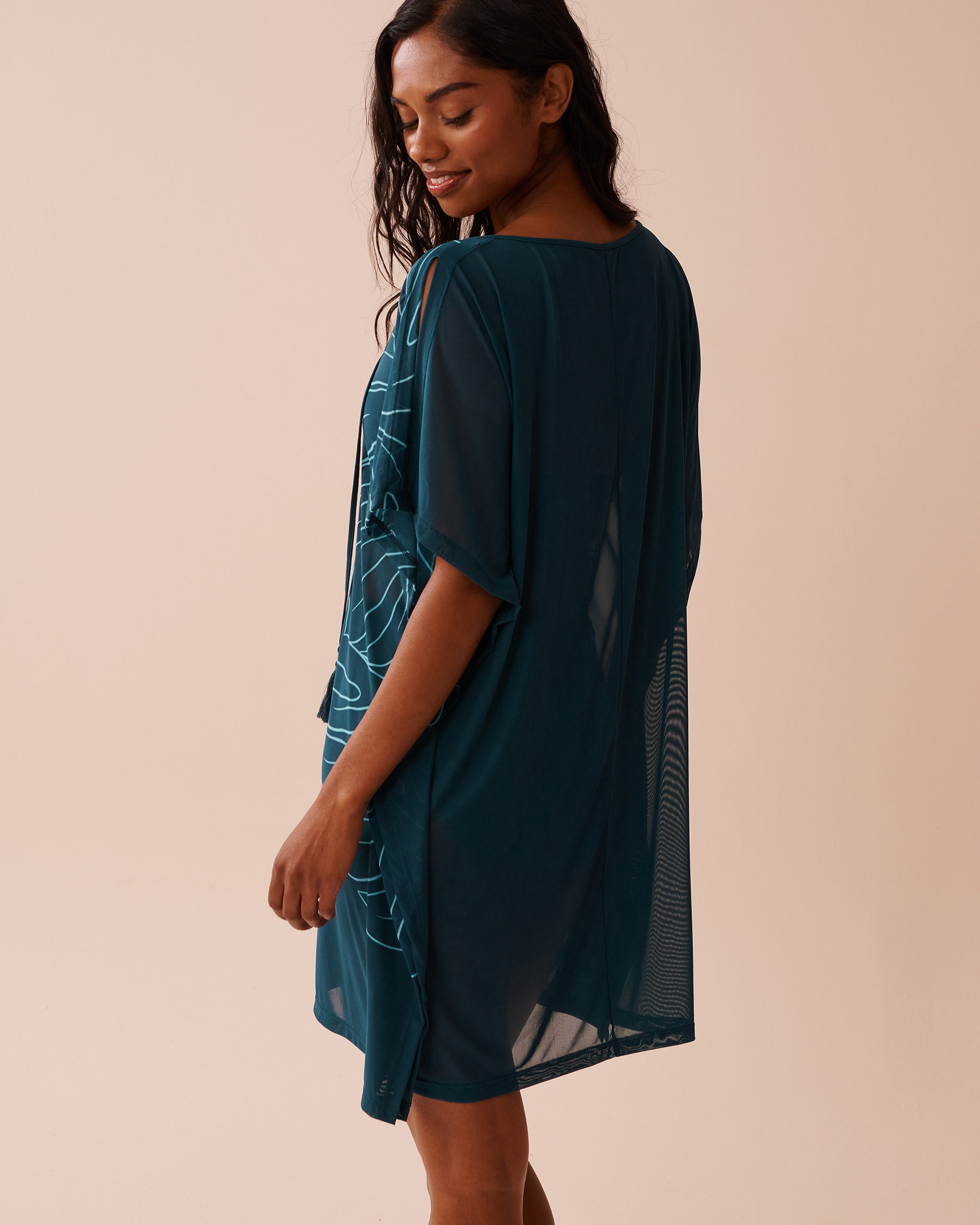 LA VIE EN ROSE AQUA Floral Mesh Poncho Deep Teal 80400062 - View2
