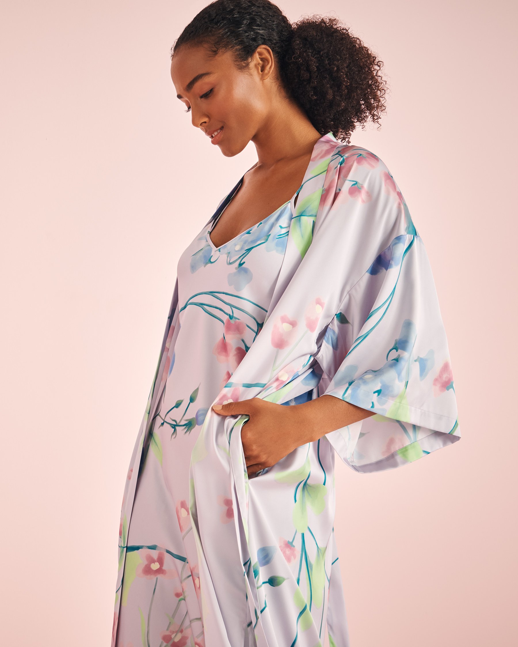 LA VIE EN ROSE Lavender Garden Print Long Satin Kimono Lavender Garden 60600087 - View1