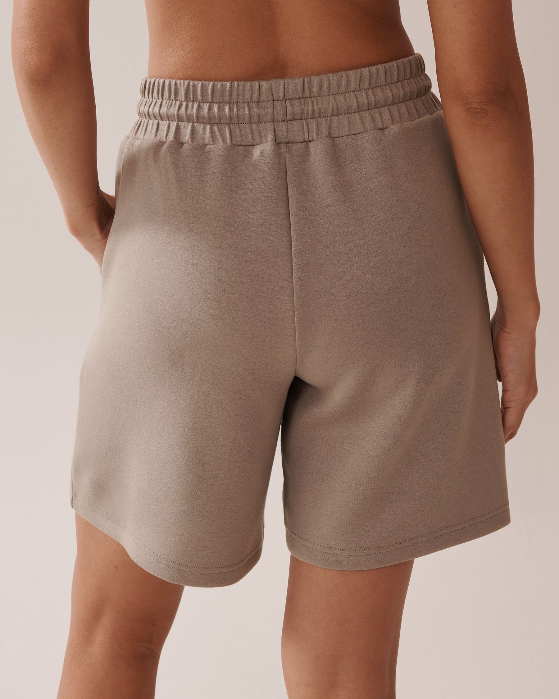 LA VIE EN ROSE Bermuda Shorts Brown 50200088 - View2