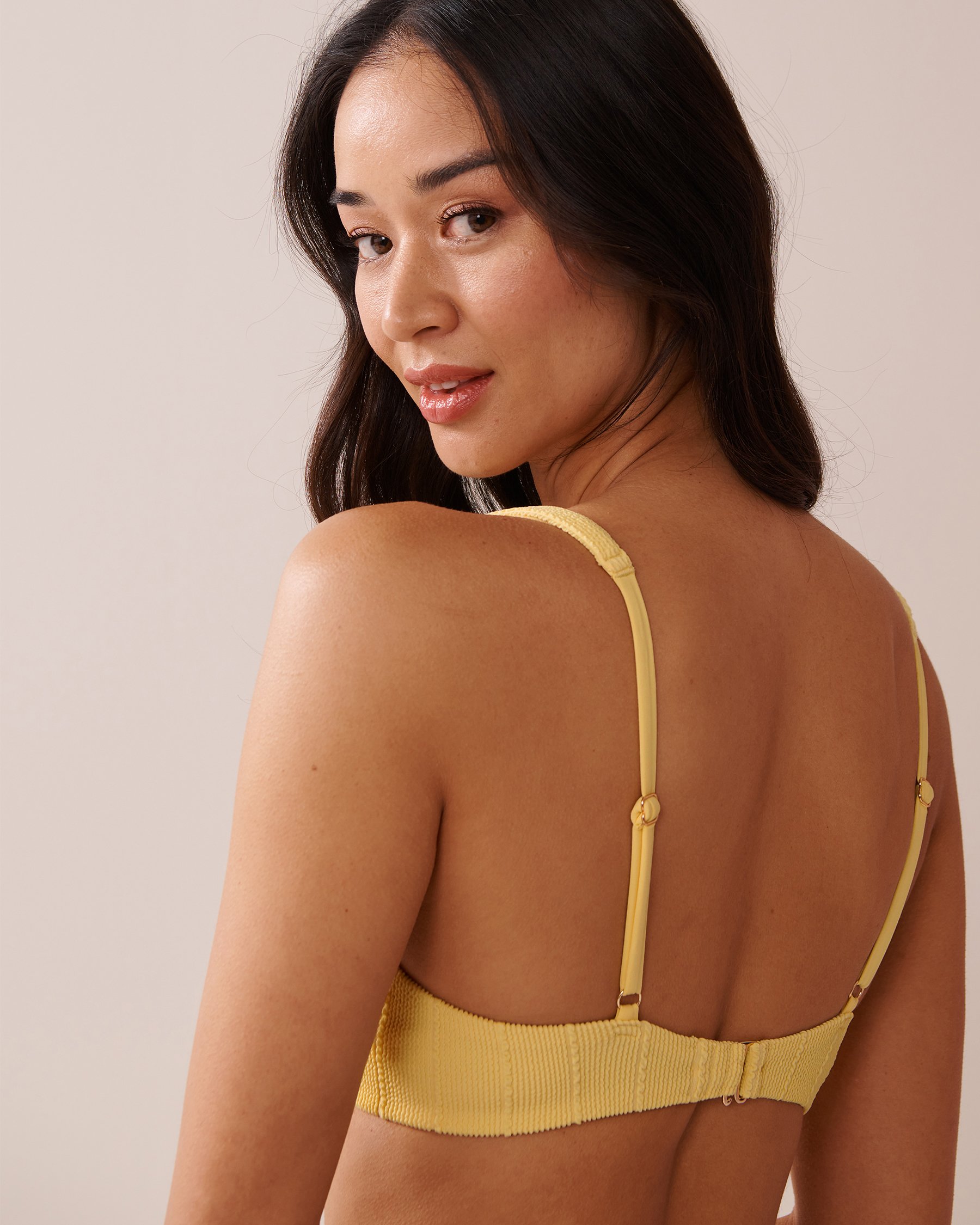 LA VIE EN ROSE AQUA CITRUS Textured Plunge Bikini Top Pastel Lemon 70100715 - View4