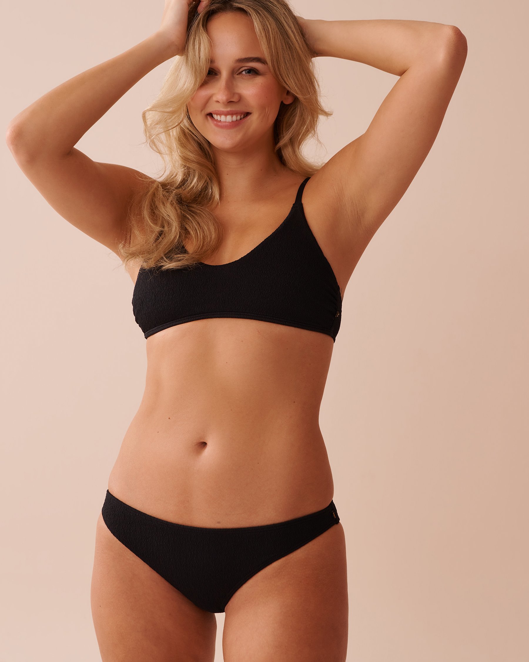 LA VIE EN ROSE AQUA SOLID Textured Low Waist Brazilian Bikini Bottom Black 70300659 - View3