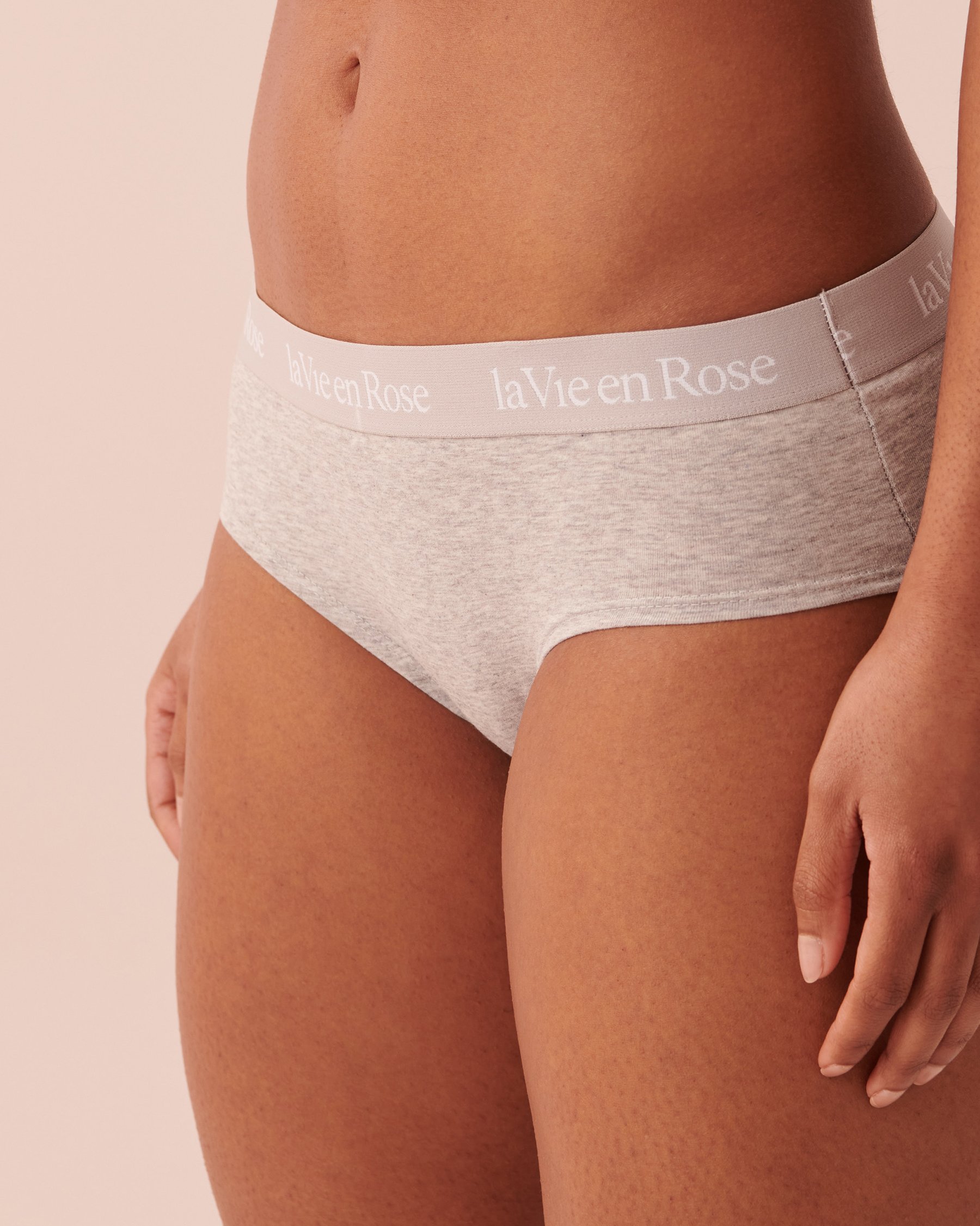 LA VIE EN ROSE Cotton and Logo Elastic Band Hiphugger Panty Grey 467-213-0-00 - View1